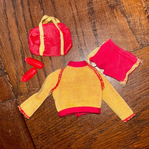 Mattel KEN Twice As Nice Reversible Fashions DOUBLE PLAY CLOTHES - Picture 1 of 4
